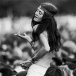 Woodstock 1969: tre giorni di musica che hanno cambiato il modo di vivere i festival